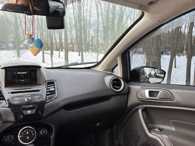 Чорний Форд Фієста, об'ємом двигуна 1.6 л та пробігом 183 тис. км за 7100 $, фото 11 на Automoto.ua