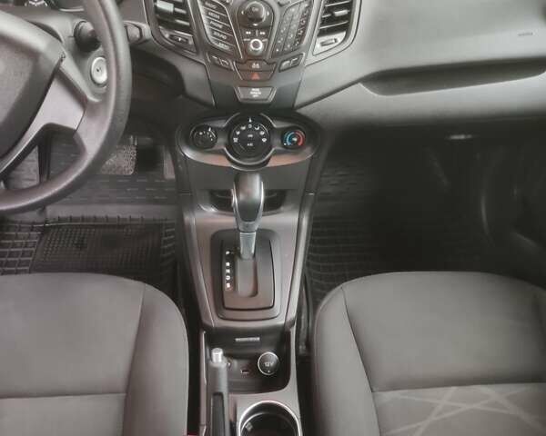 Черный Форд Фиеста, объемом двигателя 1.6 л и пробегом 98 тыс. км за 7200 $, фото 16 на Automoto.ua