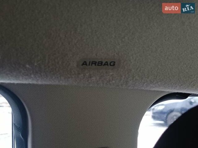 Черный Форд Фиеста, объемом двигателя 1.6 л и пробегом 217 тыс. км за 7700 $, фото 21 на Automoto.ua