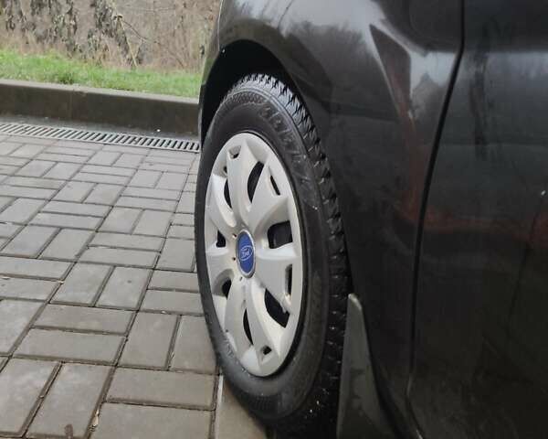 Черный Форд Фиеста, объемом двигателя 1.6 л и пробегом 98 тыс. км за 7200 $, фото 12 на Automoto.ua