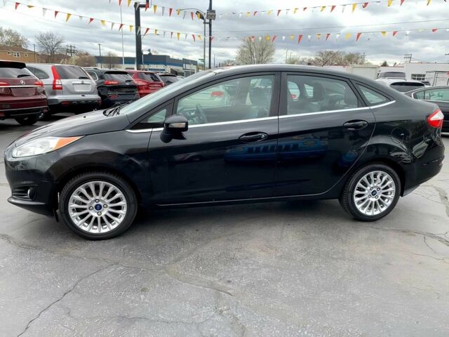 Черный Форд Фиеста, объемом двигателя 1.6 л и пробегом 77 тыс. км за 4500 $, фото 3 на Automoto.ua