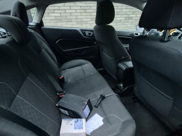 Чорний Форд Фієста, об'ємом двигуна 1.6 л та пробігом 100 тис. км за 8000 $, фото 8 на Automoto.ua