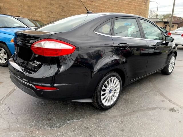 Черный Форд Фиеста, объемом двигателя 1.6 л и пробегом 77 тыс. км за 4500 $, фото 4 на Automoto.ua