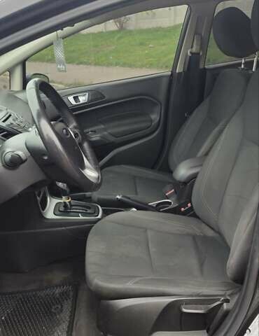 Черный Форд Фиеста, объемом двигателя 1.6 л и пробегом 168 тыс. км за 5900 $, фото 15 на Automoto.ua