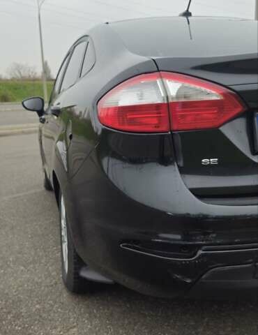 Черный Форд Фиеста, объемом двигателя 1.6 л и пробегом 168 тыс. км за 5900 $, фото 5 на Automoto.ua