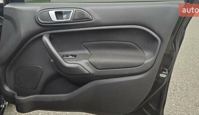 Черный Форд Фиеста, объемом двигателя 1.6 л и пробегом 168 тыс. км за 5900 $, фото 27 на Automoto.ua