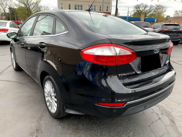 Черный Форд Фиеста, объемом двигателя 1.6 л и пробегом 77 тыс. км за 4500 $, фото 6 на Automoto.ua