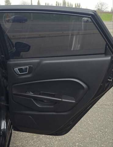 Черный Форд Фиеста, объемом двигателя 1.6 л и пробегом 168 тыс. км за 5900 $, фото 29 на Automoto.ua