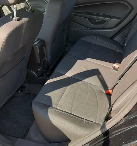 Чорний Форд Фієста, об'ємом двигуна 1.6 л та пробігом 97 тис. км за 8400 $, фото 7 на Automoto.ua