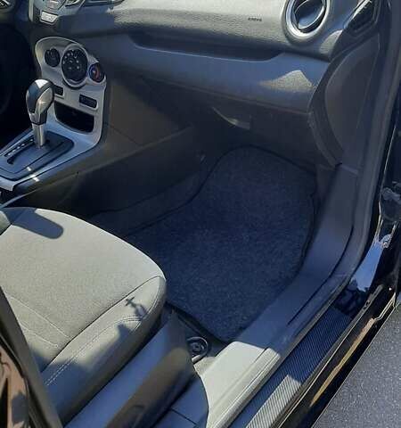 Чорний Форд Фієста, об'ємом двигуна 1.6 л та пробігом 97 тис. км за 8400 $, фото 10 на Automoto.ua