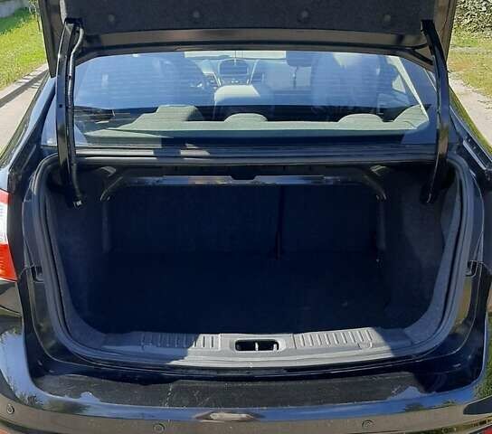 Чорний Форд Фієста, об'ємом двигуна 1.6 л та пробігом 97 тис. км за 8400 $, фото 5 на Automoto.ua