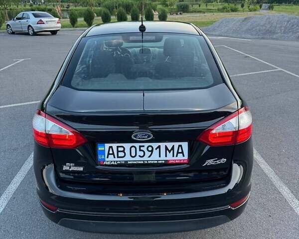 Черный Форд Фиеста, объемом двигателя 1.6 л и пробегом 130 тыс. км за 8400 $, фото 4 на Automoto.ua