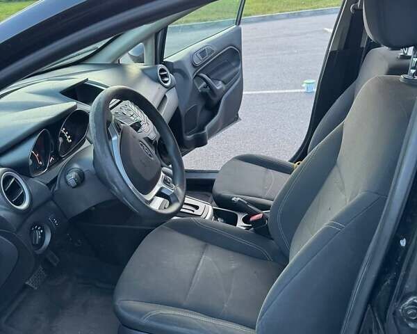 Черный Форд Фиеста, объемом двигателя 1.6 л и пробегом 130 тыс. км за 8400 $, фото 20 на Automoto.ua