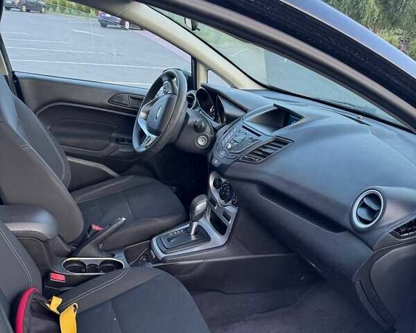 Черный Форд Фиеста, объемом двигателя 1.6 л и пробегом 130 тыс. км за 8400 $, фото 22 на Automoto.ua