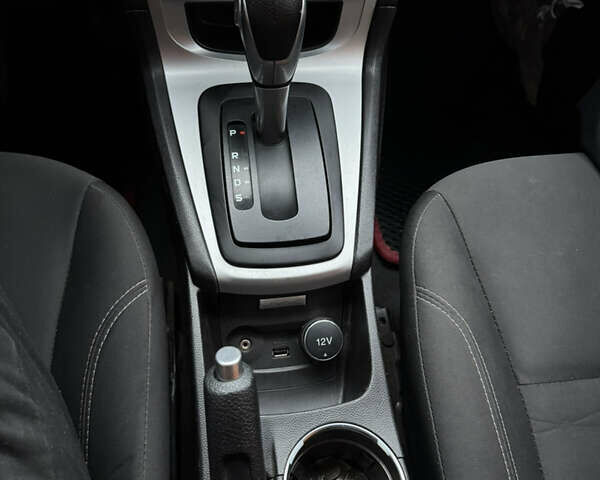 Чорний Форд Фієста, об'ємом двигуна 1.6 л та пробігом 159 тис. км за 6100 $, фото 16 на Automoto.ua