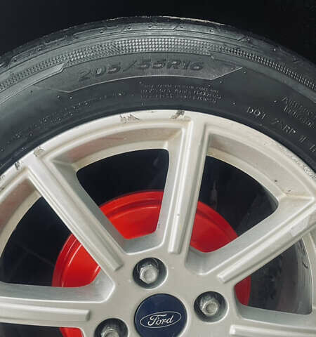 Чорний Форд Фієста, об'ємом двигуна 1.6 л та пробігом 140 тис. км за 8000 $, фото 5 на Automoto.ua