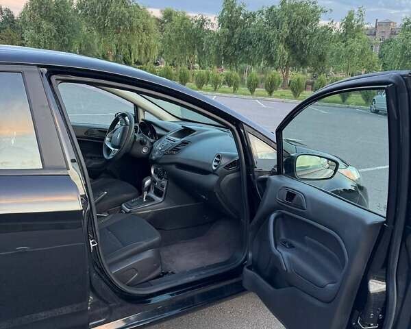 Черный Форд Фиеста, объемом двигателя 1.6 л и пробегом 130 тыс. км за 8400 $, фото 24 на Automoto.ua