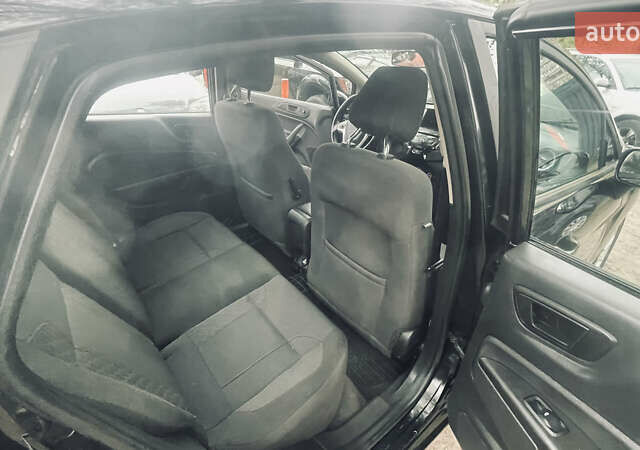 Чорний Форд Фієста, об'ємом двигуна 1.6 л та пробігом 140 тис. км за 8000 $, фото 9 на Automoto.ua