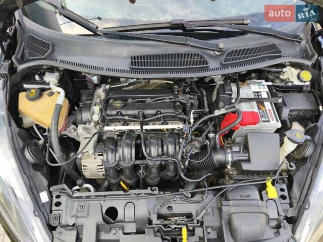 Форд Фиеста 2018 в Днепре (Днепропетровске) на Automoto.ua Черный Форд Фиеста, объемом двигателя 1.6 л и пробегом 73 тыс. км за 8650 $, фото 19 на Automoto.ua