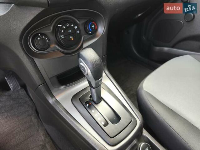 Форд Фиеста 2018 в Днепре (Днепропетровске) на Automoto.ua Черный Форд Фиеста, объемом двигателя 1.6 л и пробегом 73 тыс. км за 8650 $, фото 15 на Automoto.ua