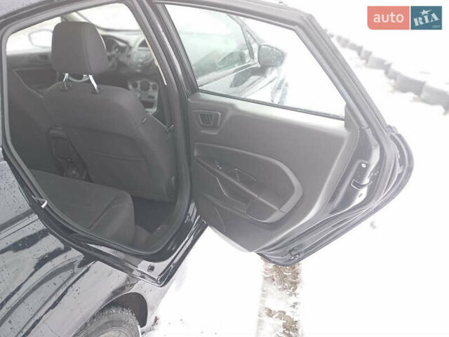 Черный Форд Фиеста, объемом двигателя 1.6 л и пробегом 80 тыс. км за 8000 $, фото 13 на Automoto.ua