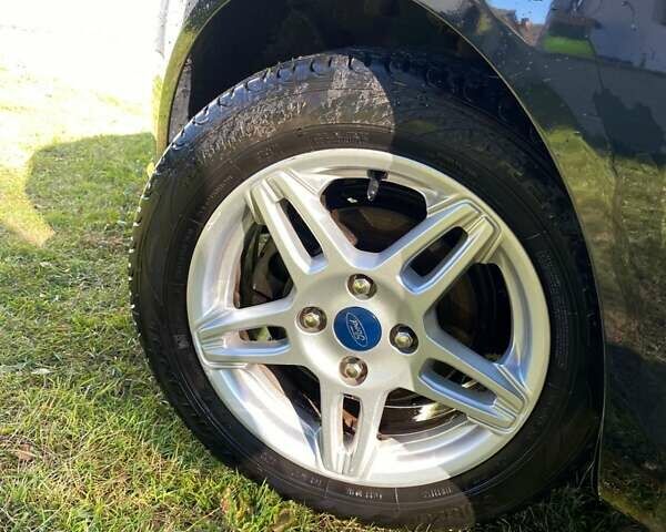 Черный Форд Фиеста, объемом двигателя 1.6 л и пробегом 115 тыс. км за 8700 $, фото 18 на Automoto.ua