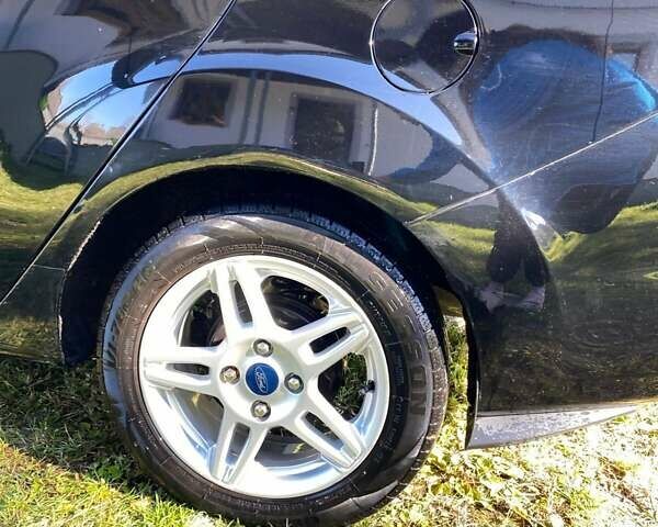 Черный Форд Фиеста, объемом двигателя 1.6 л и пробегом 115 тыс. км за 8700 $, фото 20 на Automoto.ua