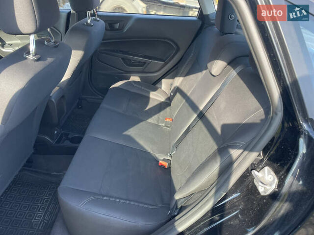 Черный Форд Фиеста, объемом двигателя 1.6 л и пробегом 98 тыс. км за 6777 $, фото 12 на Automoto.ua