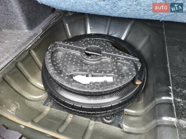 Форд Фиеста 2018 в Днепре (Днепропетровске) на Automoto.ua Черный Форд Фиеста, объемом двигателя 1.6 л и пробегом 73 тыс. км за 8650 $, фото 21 на Automoto.ua