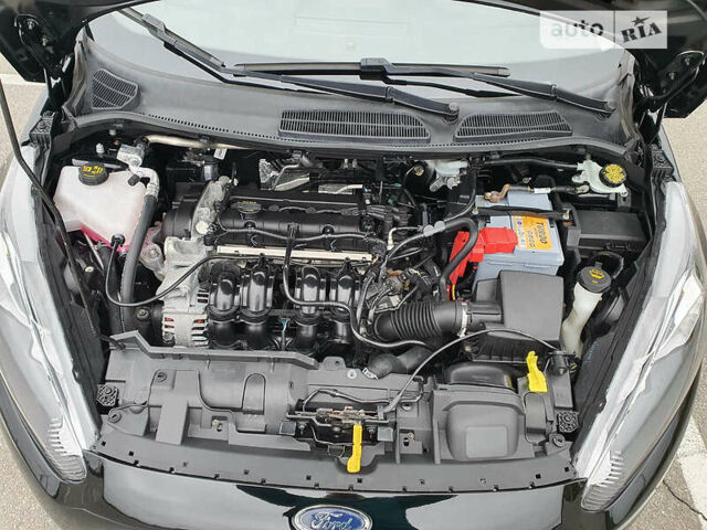 Черный Форд Фиеста, объемом двигателя 1.6 л и пробегом 114 тыс. км за 8900 $, фото 18 на Automoto.ua