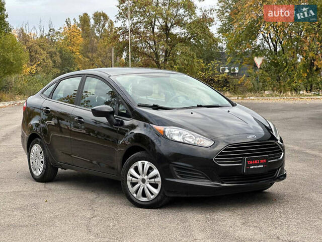 Черный Форд Фиеста, объемом двигателя 1.6 л и пробегом 298 тыс. км за 6500 $, фото 2 на Automoto.ua