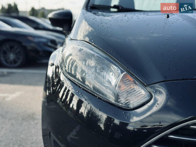 Черный Форд Фиеста, объемом двигателя 1.6 л и пробегом 63 тыс. км за 8399 $, фото 20 на Automoto.ua