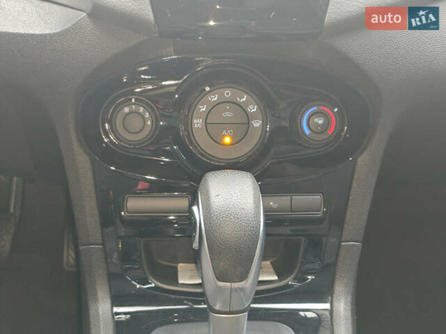 Черный Форд Фиеста, объемом двигателя 1.6 л и пробегом 84 тыс. км за 9500 $, фото 24 на Automoto.ua