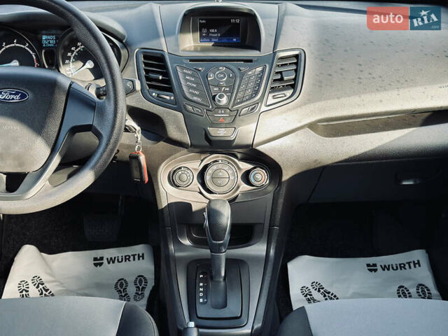 Черный Форд Фиеста, объемом двигателя 1.6 л и пробегом 63 тыс. км за 8399 $, фото 24 на Automoto.ua