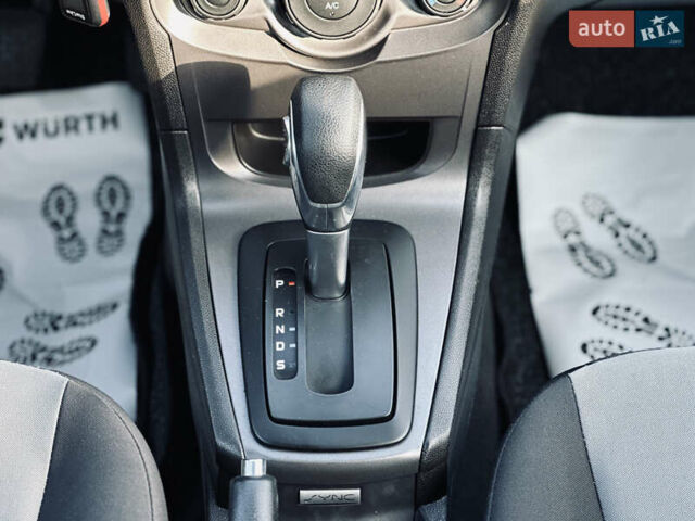 Черный Форд Фиеста, объемом двигателя 1.6 л и пробегом 63 тыс. км за 8399 $, фото 32 на Automoto.ua