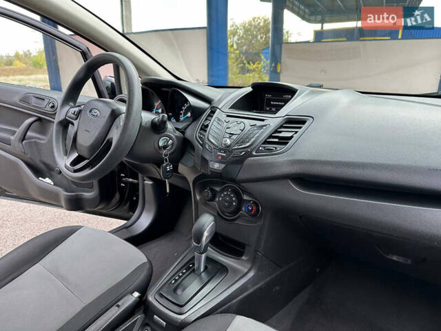 Черный Форд Фиеста, объемом двигателя 1.6 л и пробегом 298 тыс. км за 6500 $, фото 20 на Automoto.ua