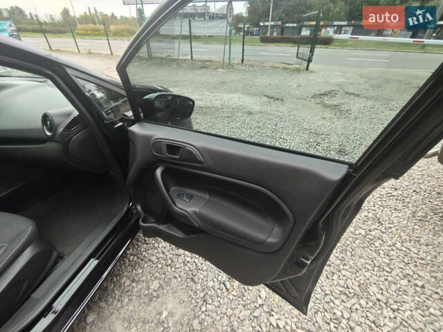 Черный Форд Фиеста, объемом двигателя 1.6 л и пробегом 84 тыс. км за 8100 $, фото 16 на Automoto.ua