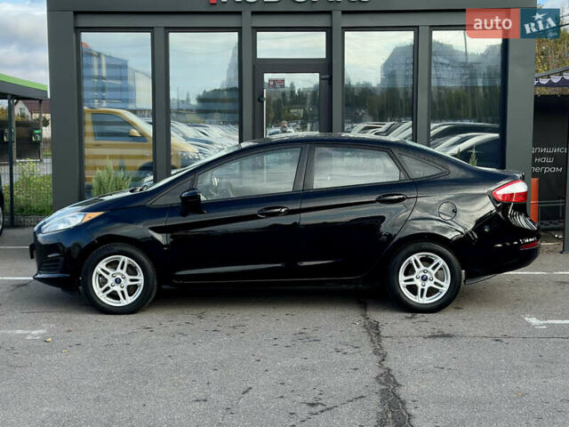 Черный Форд Фиеста, объемом двигателя 1.6 л и пробегом 63 тыс. км за 8399 $, фото 2 на Automoto.ua
