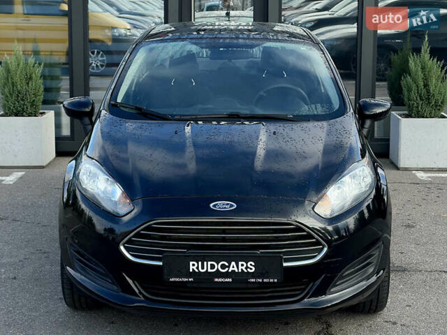 Черный Форд Фиеста, объемом двигателя 1.6 л и пробегом 63 тыс. км за 8399 $, фото 1 на Automoto.ua