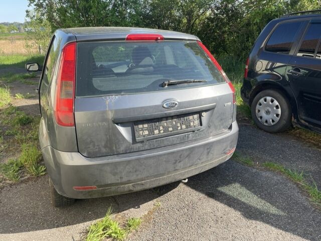 Чорний Форд Фієста, об'ємом двигуна 1.6 л та пробігом 186 тис. км за 1000 $, фото 3 на Automoto.ua