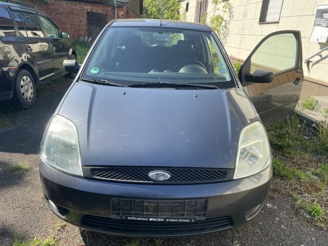 Чорний Форд Фієста, об'ємом двигуна 1.6 л та пробігом 186 тис. км за 1000 $, фото 1 на Automoto.ua