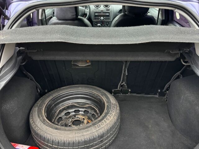 Фиолетовый Форд Фиеста, объемом двигателя 1.3 л и пробегом 220 тыс. км за 3000 $, фото 9 на Automoto.ua