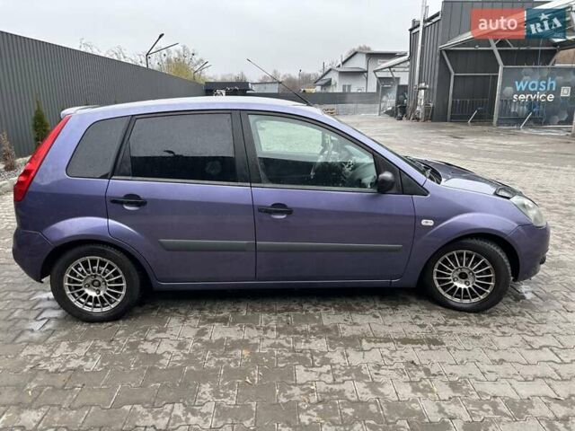 Фиолетовый Форд Фиеста, объемом двигателя 1.3 л и пробегом 220 тыс. км за 3000 $, фото 3 на Automoto.ua