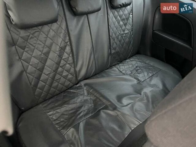 Фиолетовый Форд Фиеста, объемом двигателя 1.4 л и пробегом 250 тыс. км за 2100 $, фото 9 на Automoto.ua