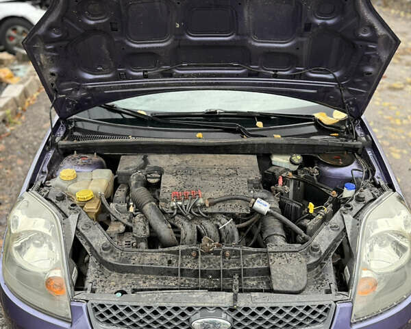 Форд Фиеста 2006 в Запорожье на Automoto.ua Фиолетовый Форд Фиеста, объемом двигателя 1.39 л и пробегом 157 тыс. км за 1800 $, фото 12 на Automoto.ua