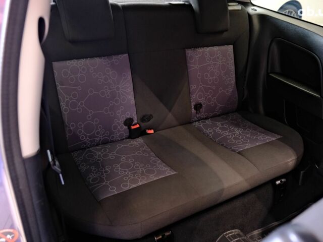 Фиолетовый Форд Фиеста, объемом двигателя 1.4 л и пробегом 144 тыс. км за 4900 $, фото 7 на Automoto.ua