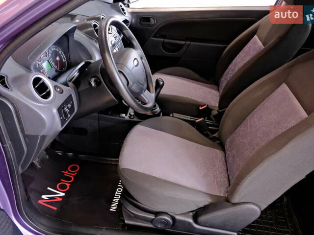 Фиолетовый Форд Фиеста, объемом двигателя 1.4 л и пробегом 144 тыс. км за 4900 $, фото 22 на Automoto.ua