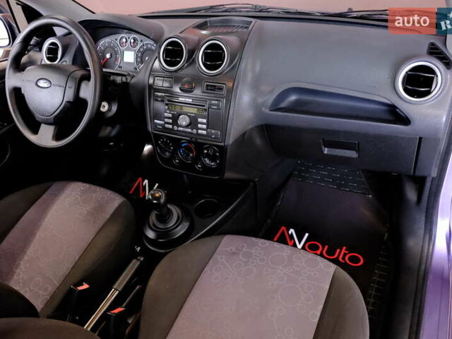 Фиолетовый Форд Фиеста, объемом двигателя 1.4 л и пробегом 144 тыс. км за 4900 $, фото 30 на Automoto.ua