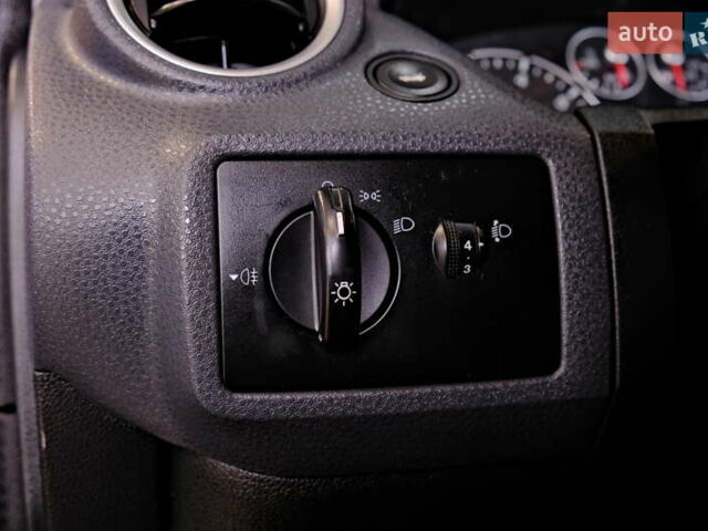 Фиолетовый Форд Фиеста, объемом двигателя 1.4 л и пробегом 144 тыс. км за 4900 $, фото 16 на Automoto.ua