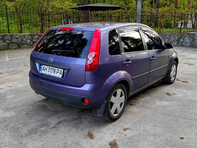 Фиолетовый Форд Фиеста, объемом двигателя 1.4 л и пробегом 135 тыс. км за 4950 $, фото 8 на Automoto.ua